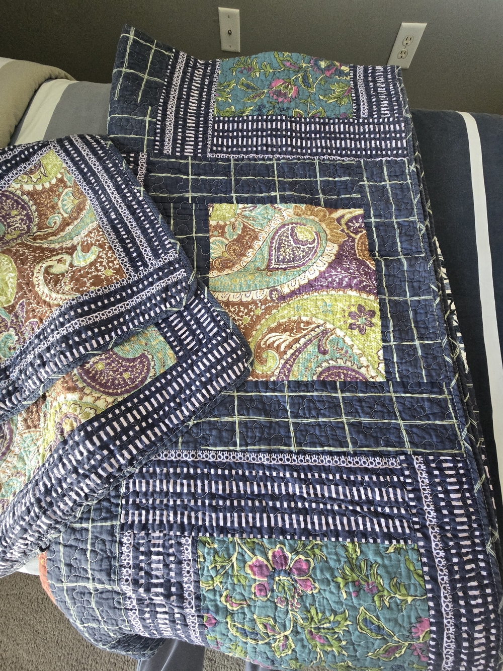 Multicolor Paisley Patchwork Quilt - Blue/Turquoise